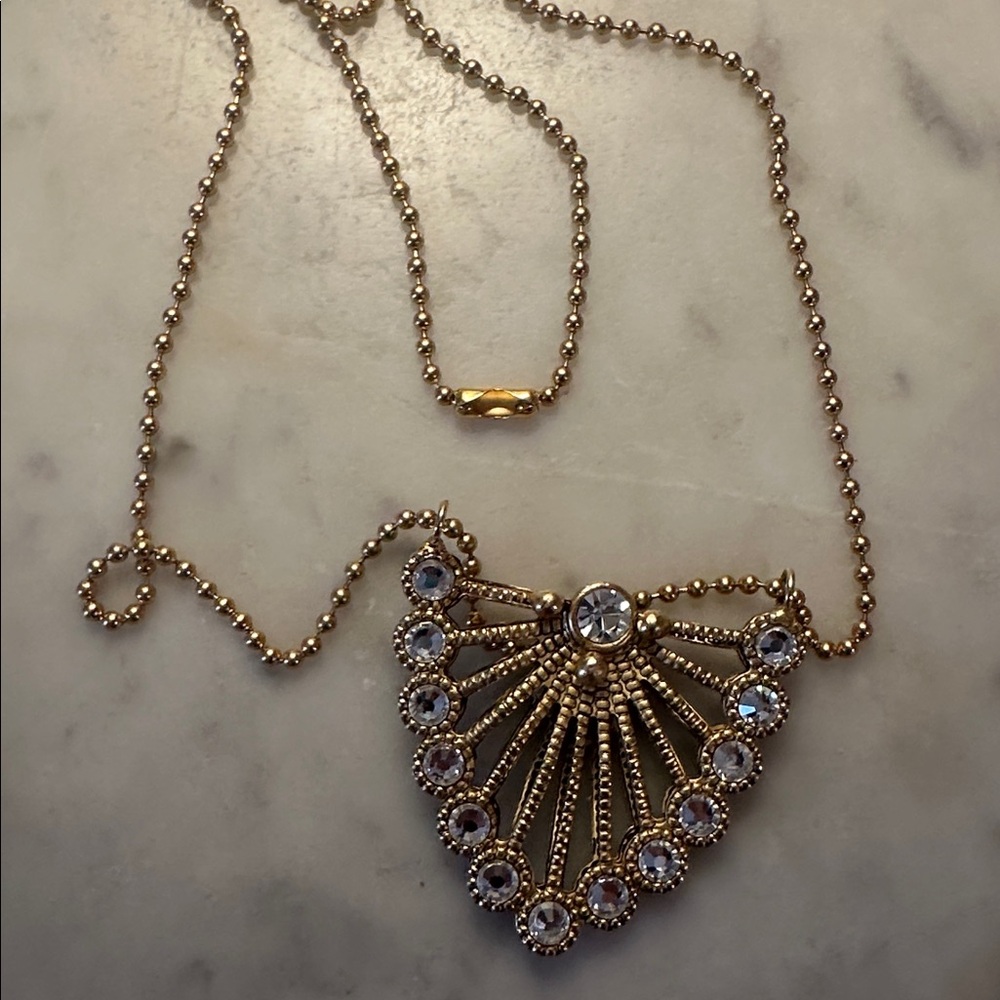 VSA Necklace - Picture 4 of 4